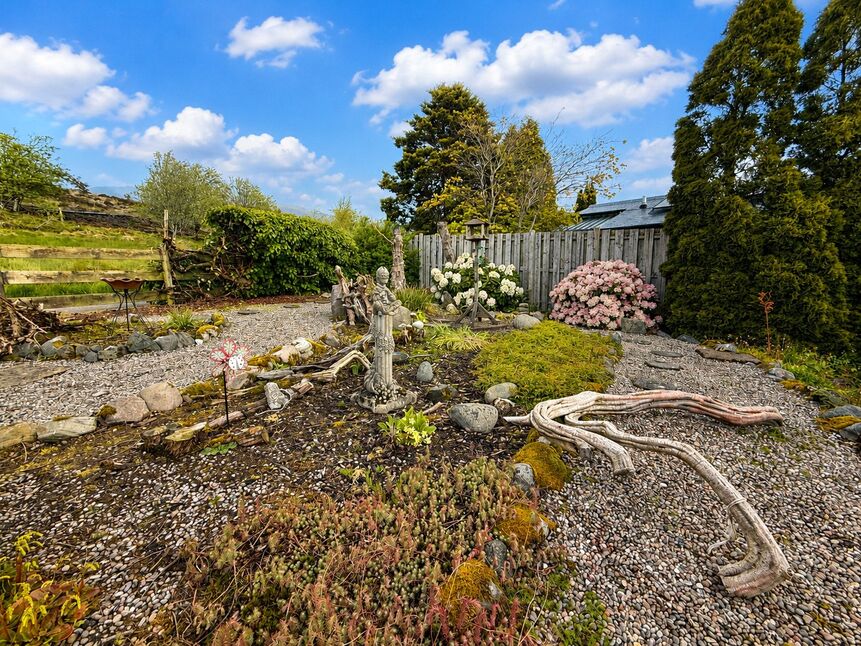 Garden and Location