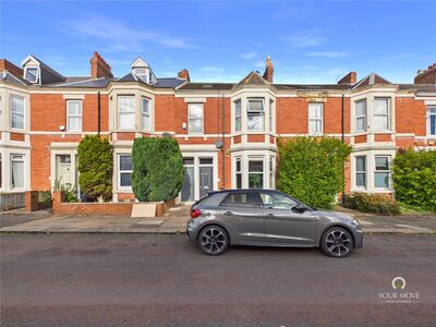 Glenthorn Road, Flat to rent, &pound;3,250 pcm