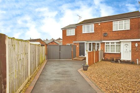 Kenilworth Avenue, 3 bedroom Semi Detached House for sale, £230,000