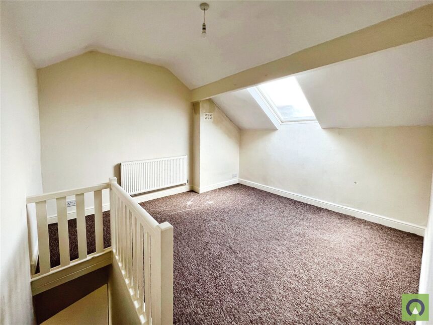 3 bedroom Mid Terrace House for sale, Dalestorth Street, Suttonin
