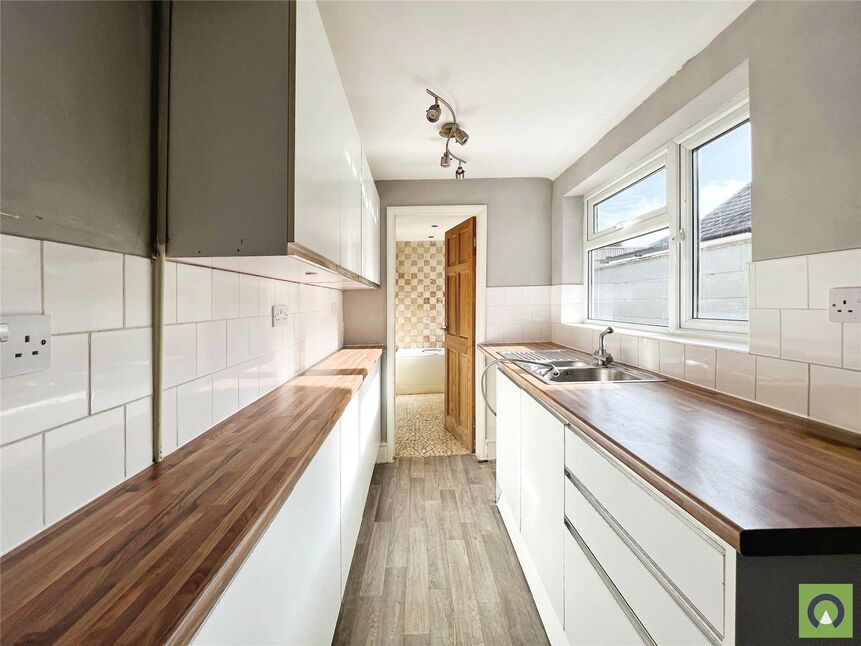 3 bedroom Mid Terrace House for sale, Dalestorth Street, Suttonin