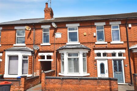 3 bedroom Mid Terrace House for sale