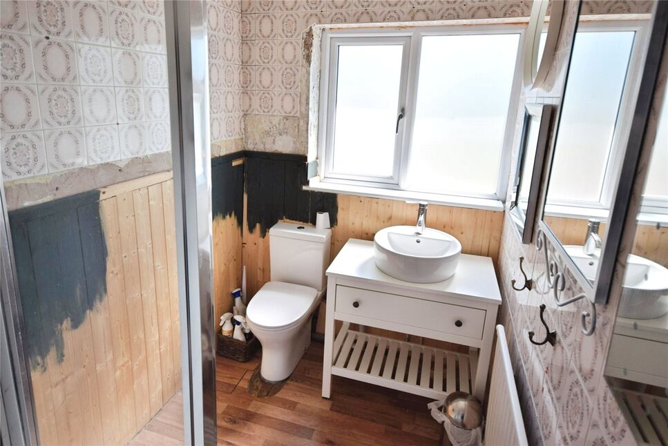 Shower Room WC