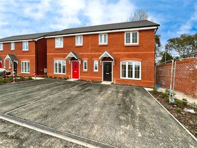 Butterworth Road, 3 bedroom Semi Detached House to rent, £1,160 pcm