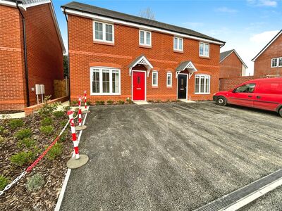 Butterworth Road, 3 bedroom Semi Detached House to rent, £1,160 pcm