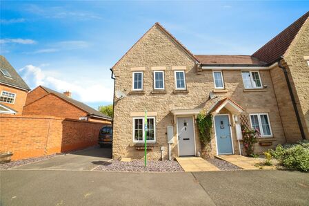 3 bedroom End Terrace House for sale