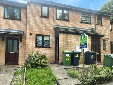 Buckfast Close, 2 bedroom Mid Terrace House to rent, £795 pcm