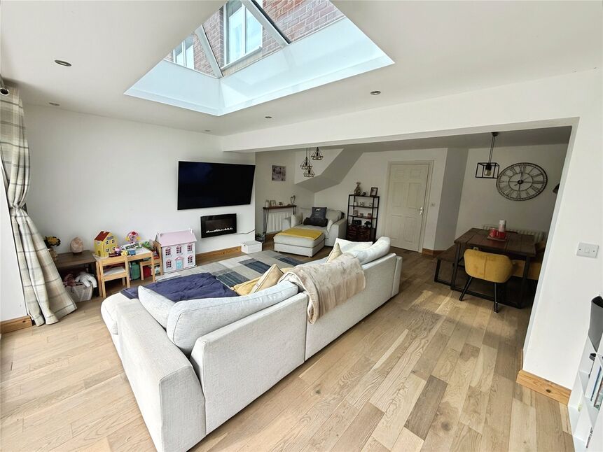 Living Room / Dining Room