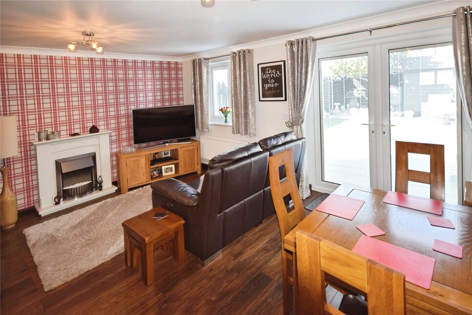 Lounge Dining Room