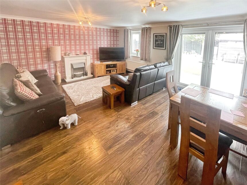 Lounge Dining Room