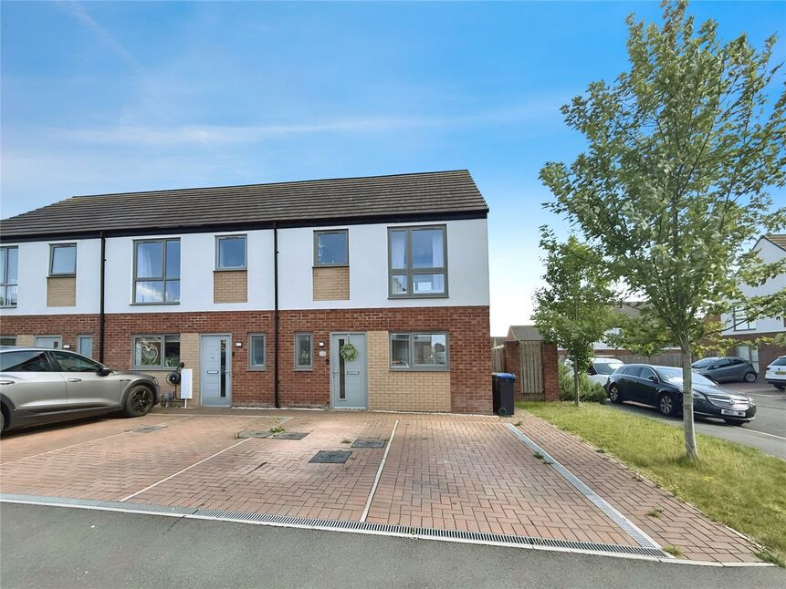 Main image of 2 bedroom End Terrace House for sale, Harker Close, Hucknall, Nottinghamshire, NG15