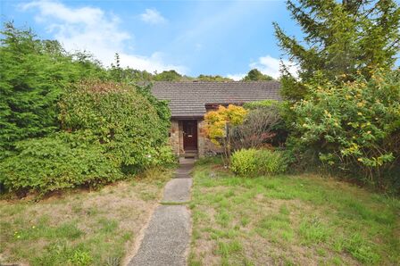 Staffa Drive, 2 bedroom Detached Bungalow for sale, £250,000