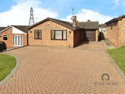 Queensway, 3 bedroom Detached Bungalow for sale, £330,000