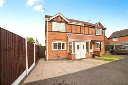 Burrow Walk, 3 bedroom Semi Detached House for sale, £210,000