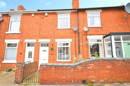 2 bedroom Mid Terrace House for sale