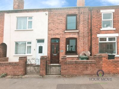 2 bedroom Mid Terrace House for sale