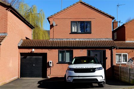 3 bedroom Link Detached House for sale