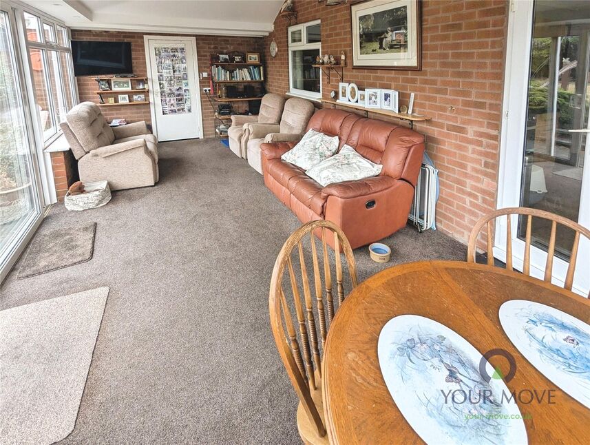 Lounge Dining Room