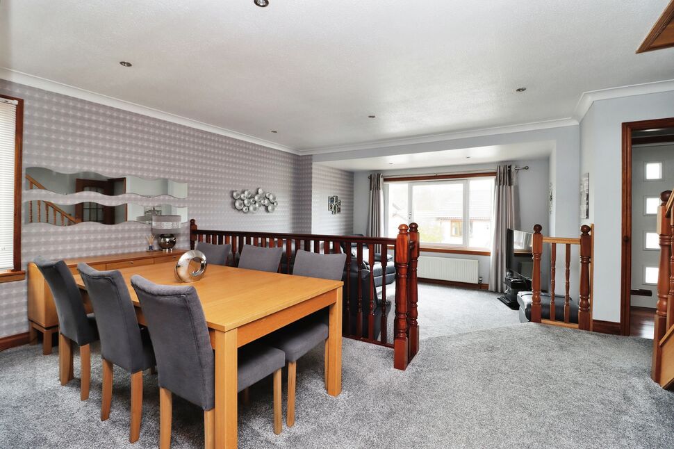 4 bedroom Detached House for sale, Dunrobin Road, Kirkcaldy, KY2 £270,000