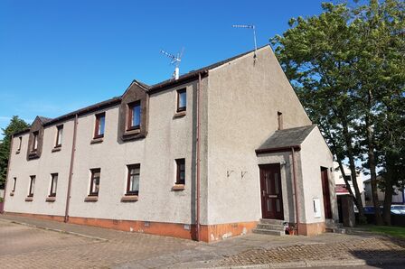 Wellhead Court, 2 bedroom  Flat to rent, £650 pcm