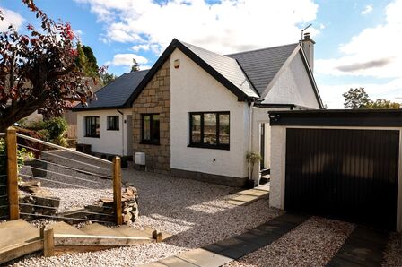 Friarsdene, 4 bedroom Detached House for sale, £435,000