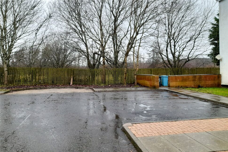 2 bedroom Flat for sale, Fiddoch Court, Newmains, ML2 £65,000