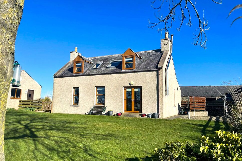 2 bedroom Detached House for sale, Dunlugas, Turriff, AB53 £199,995