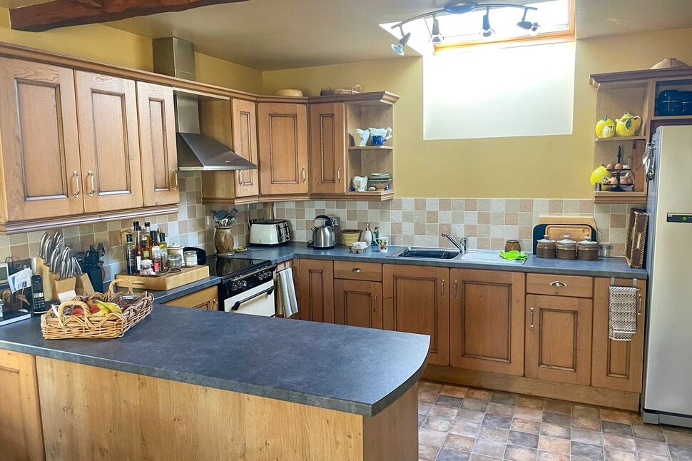 2 bedroom Detached House for sale, Dunlugas, Turriff, AB53 £199,995