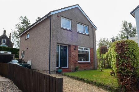 Springfield Gardens, 3 bedroom Detached House for sale, £219,000