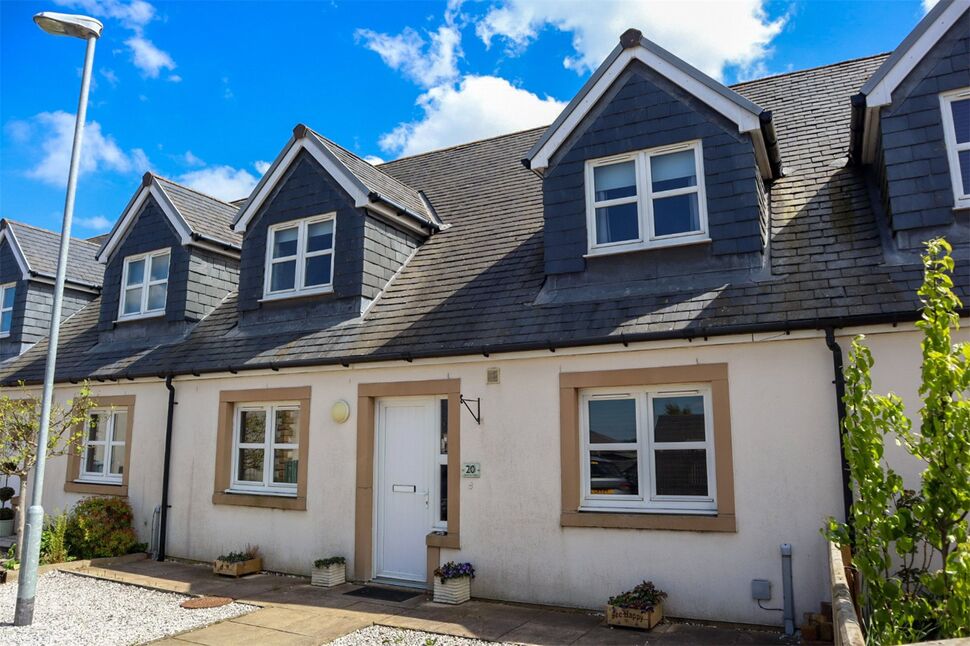 4 bedroom Mid Terrace House for sale