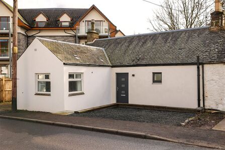 2 bedroom Semi Detached Property for sale