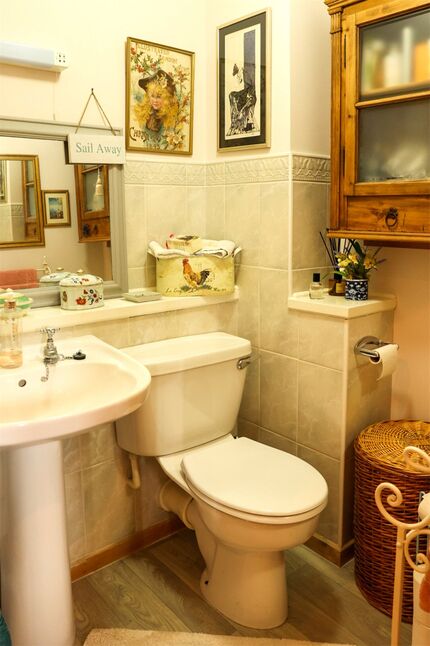 En-Suite WC