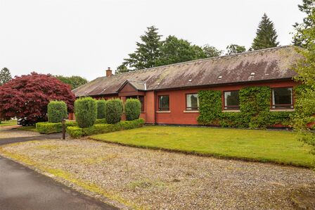 Murthly, 5 bedroom Detached Bungalow for sale, £599,000