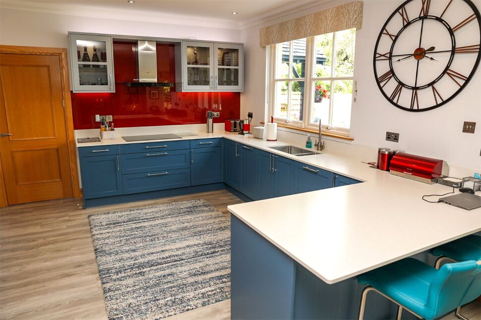 Kitchen / Breakfast Room