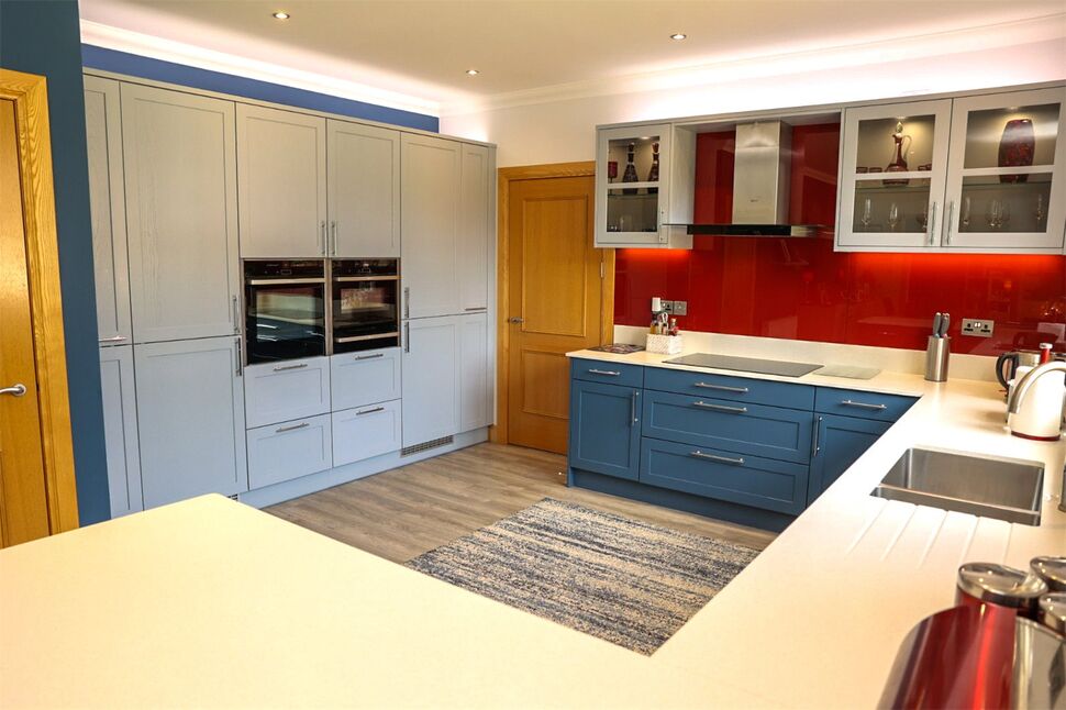 Kitchen / Breakfast Room