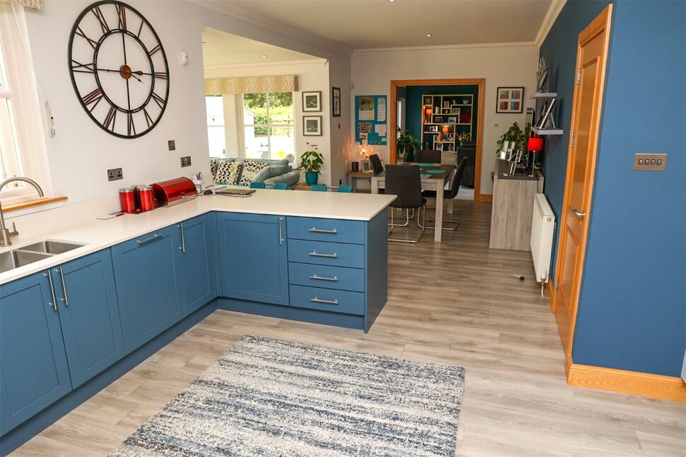 Kitchen / Breakfast Room