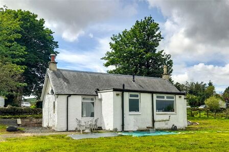 2 bedroom Detached Property for sale