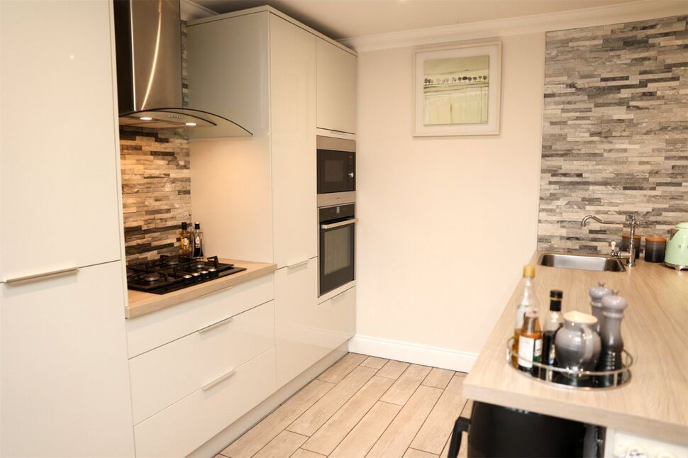 Kitchen / Breakfast Room