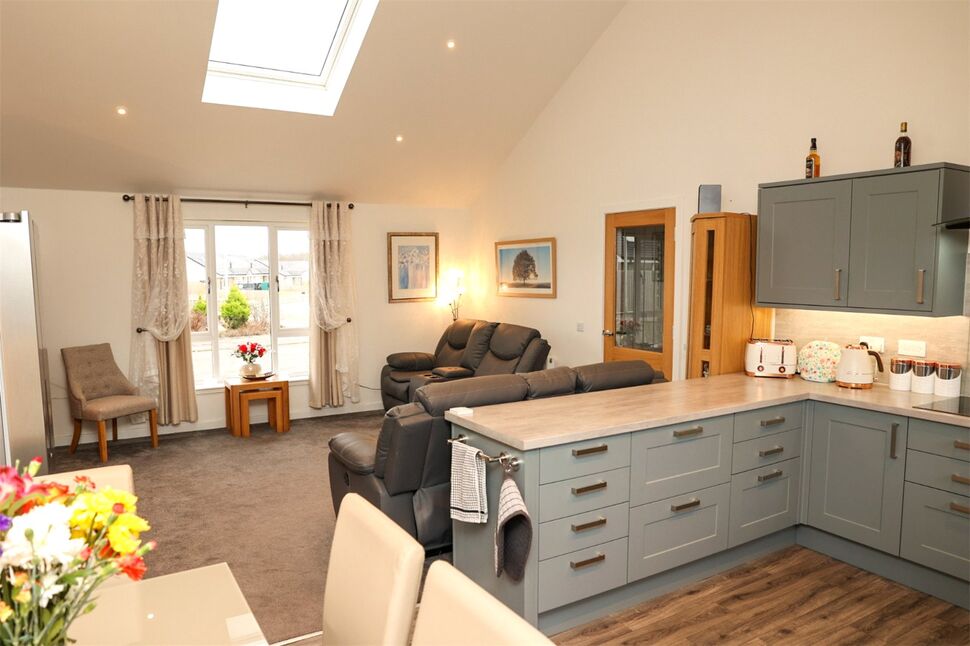 Living Room / Kitchen