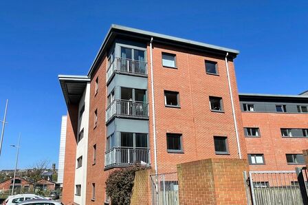 South Victoria Dock Road, 2 bedroom Flat for sale, &pound;187,750