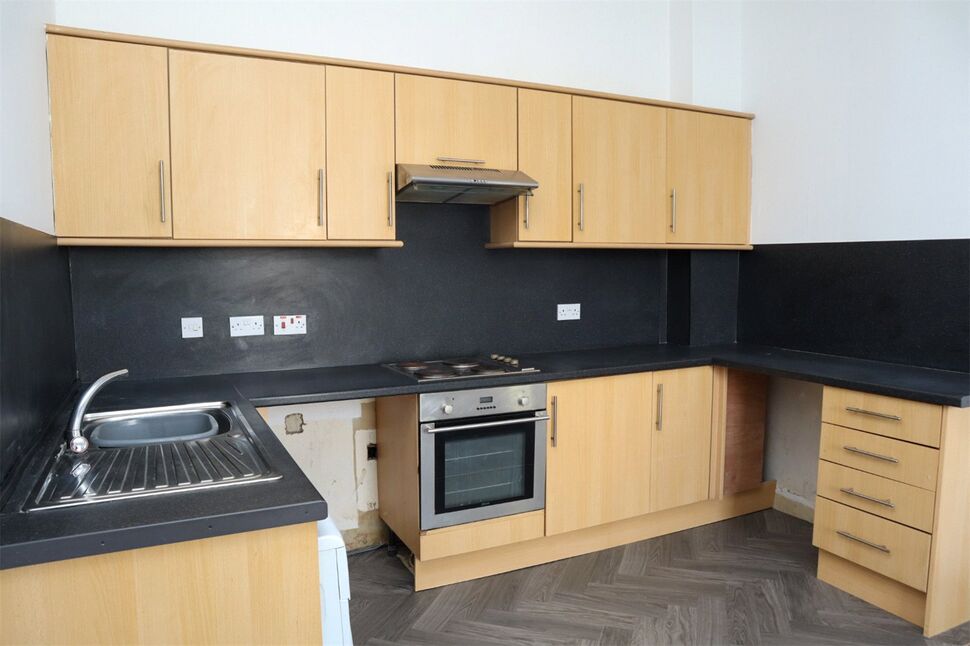 Lounge / Kitchen