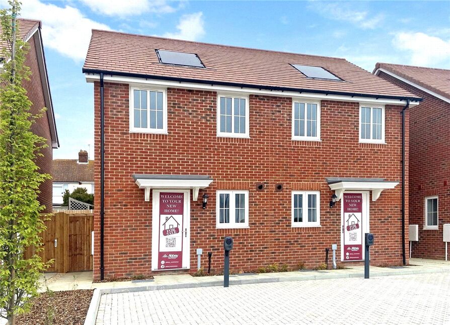 Main image of 2 bedroom Semi Detached House for sale, Cross Road, Walmer, Kent, CT14