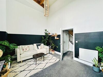 Cowper Street, 2 bedroom  Flat to rent, £1,200 pcm