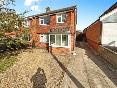 Ashby Rise, 3 bedroom Semi Detached House to rent, £1,300 pcm