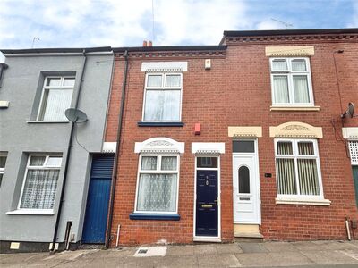 Cromford Street, 3 bedroom Mid Terrace House to rent, &pound;1,150 pcm