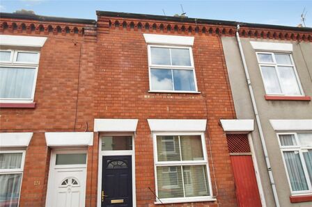 2 bedroom Mid Terrace House to rent