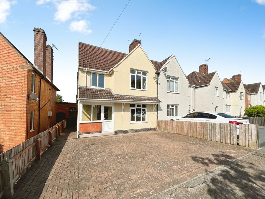 Main image of 4 bedroom Semi Detached House for sale, Gooding Avenue, Leicester, Leicestershire, LE3