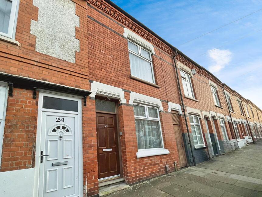 3 bedroom Mid Terrace House for sale, Kingston Road, Leicester, LE2 £
