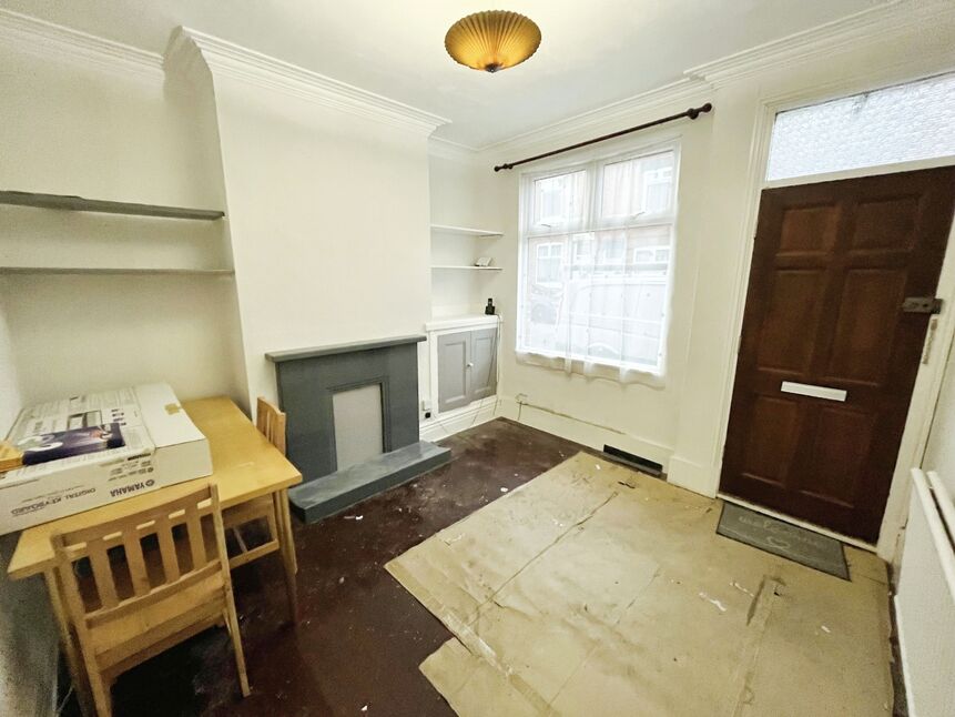 3 bedroom Mid Terrace House for sale, Kingston Road, Leicester, LE2 £