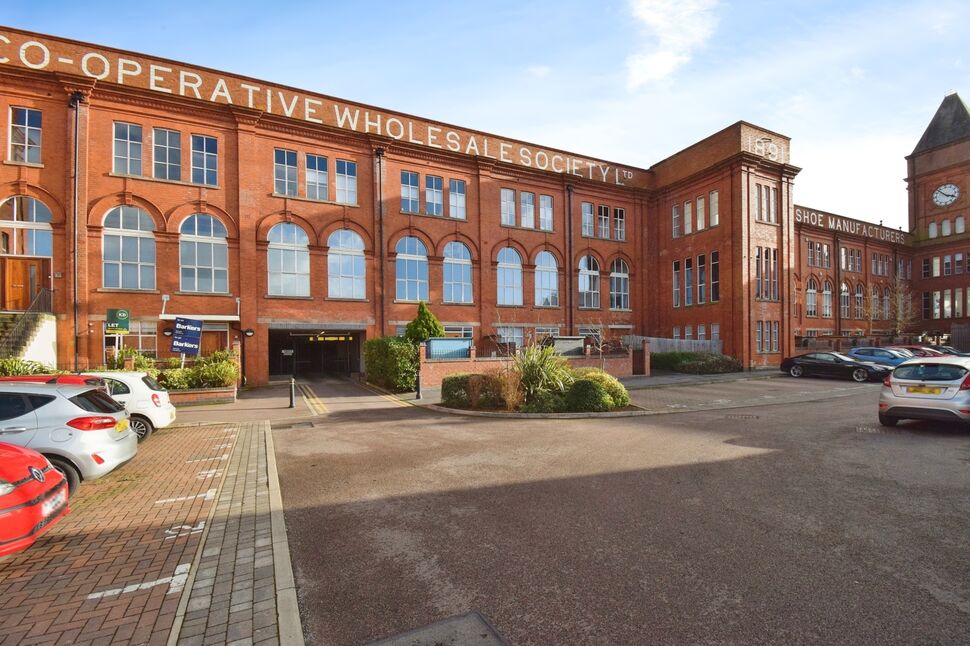 3 bedroom Mid Terrace House for sale, Kingston Road, Leicester, LE2 £